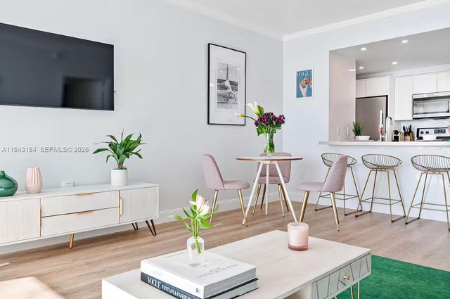 2889 Mcfarlane Rd 1614, Miami, FL 33133