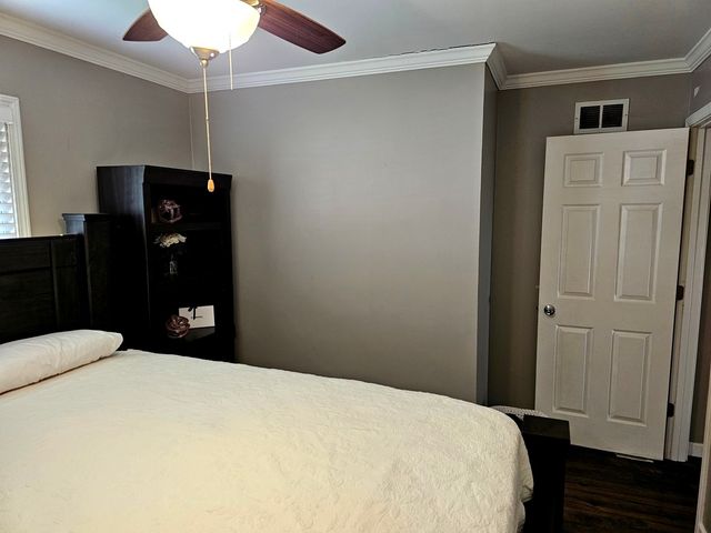 15362 7th Avenue, Phoenix, IL 60426