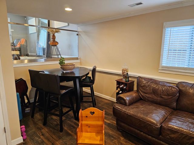 15362 7th Avenue, Phoenix, IL 60426