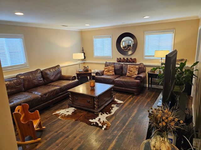 15362 7th Avenue, Phoenix, IL 60426