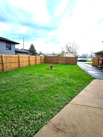 15362 7th Avenue, Phoenix, IL 60426