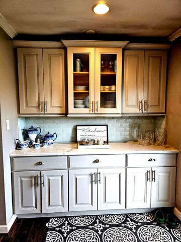 15362 7th Avenue, Phoenix, IL 60426