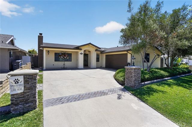 5052 Howard Avenue, Los Alamitos, CA 90720
