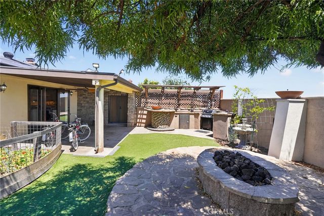 5052 Howard Avenue, Los Alamitos, CA 90720