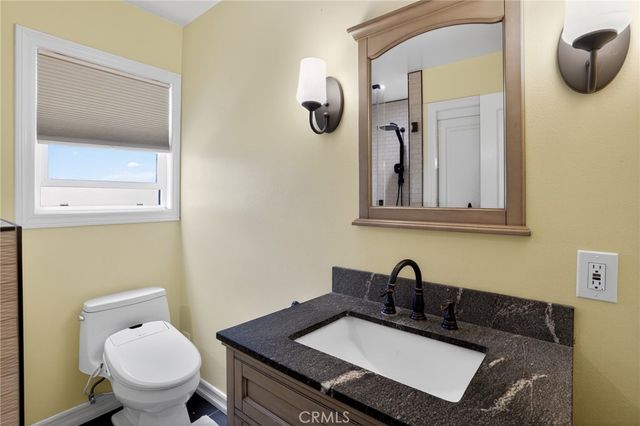 5052 Howard Avenue, Los Alamitos, CA 90720