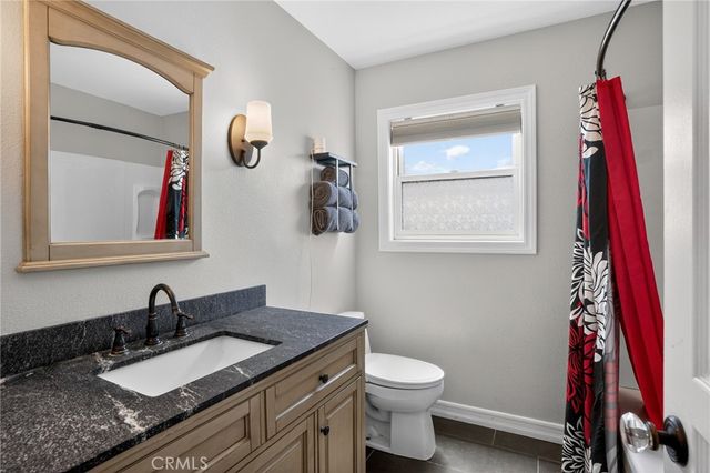 5052 Howard Avenue, Los Alamitos, CA 90720