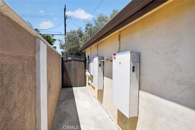 5052 Howard Avenue, Los Alamitos, CA 90720