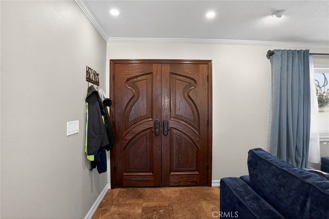 5052 Howard Avenue, Los Alamitos, CA 90720
