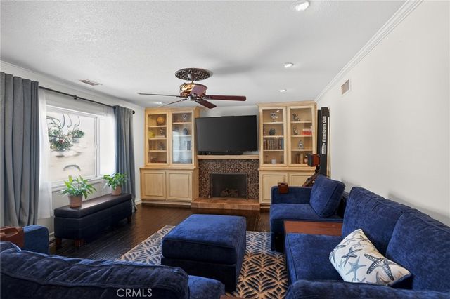 5052 Howard Avenue, Los Alamitos, CA 90720