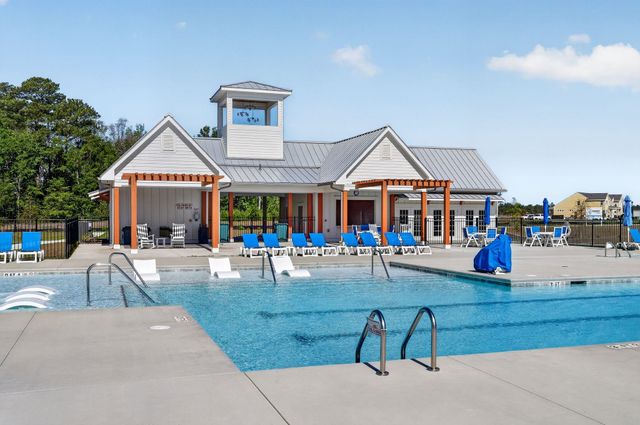2700 Grand Meadow Dr., Longs, SC 29568