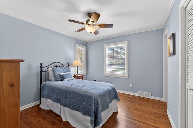 3100 W 71st Street, Prairie Village, KS 66208