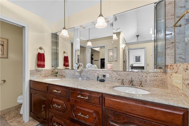 3100 W 71st Street, Prairie Village, KS 66208