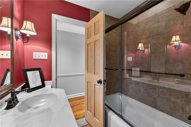 3100 W 71st Street, Prairie Village, KS 66208