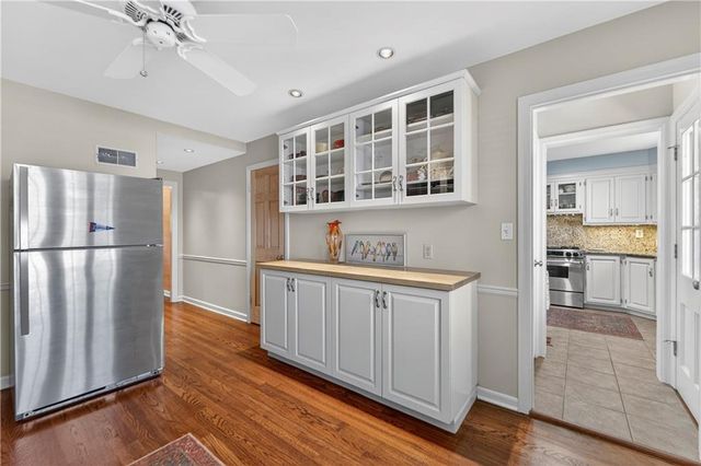 3100 W 71st Street, Prairie Village, KS 66208