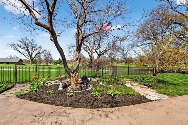 3100 W 71st Street, Prairie Village, KS 66208