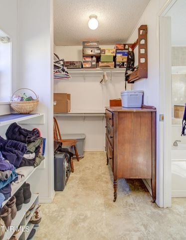 2294 Island Road, Blountville, TN 37617