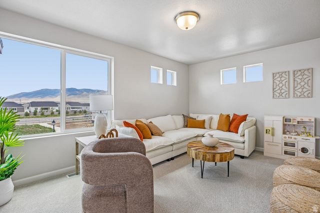 53 N JORDAN RIVER WAY, Saratoga Springs, UT 84045