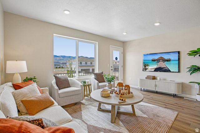 53 N JORDAN RIVER WAY, Saratoga Springs, UT 84045