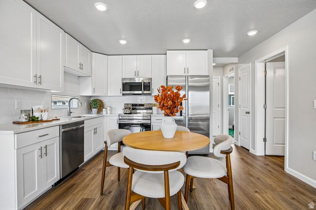 53 N JORDAN RIVER WAY, Saratoga Springs, UT 84045
