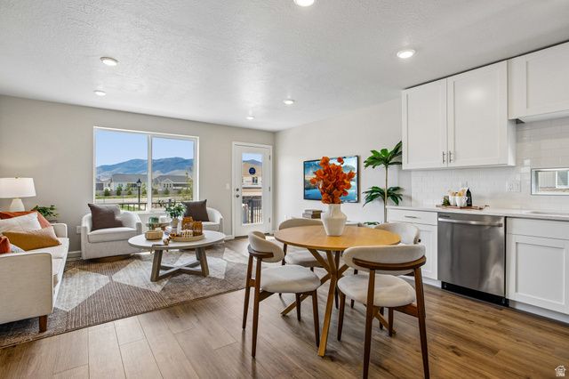 53 N JORDAN RIVER WAY, Saratoga Springs, UT 84045