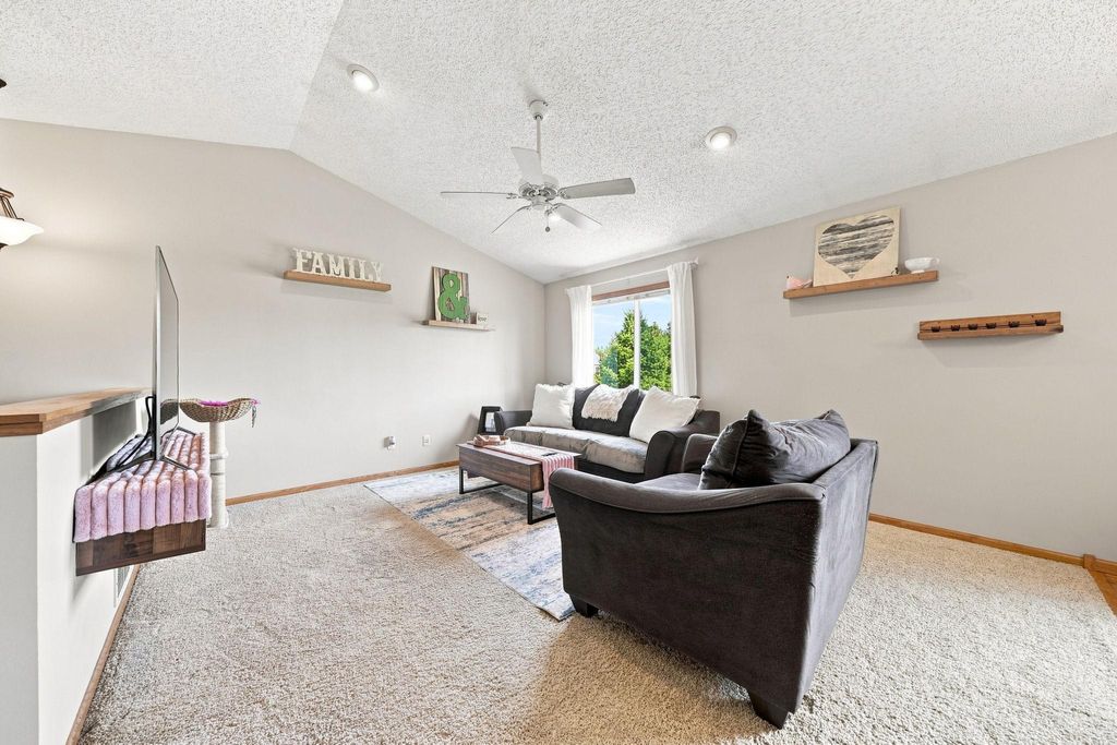 1241 Willow Trail, Farmington, MN 55024 — photo 3