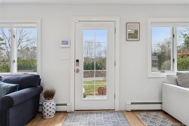 4 Chestnut Lane, East Quogue, NY 11942