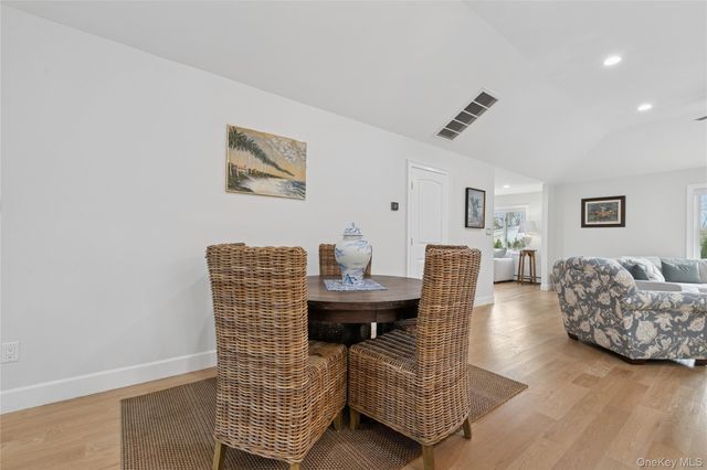 4 Chestnut Lane, East Quogue, NY 11942