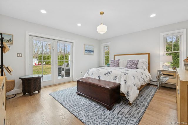 4 Chestnut Lane, East Quogue, NY 11942