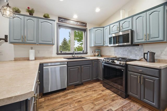 N7542 MEADOWVIEW DRIVE, Fond Du Lac, WI 54935