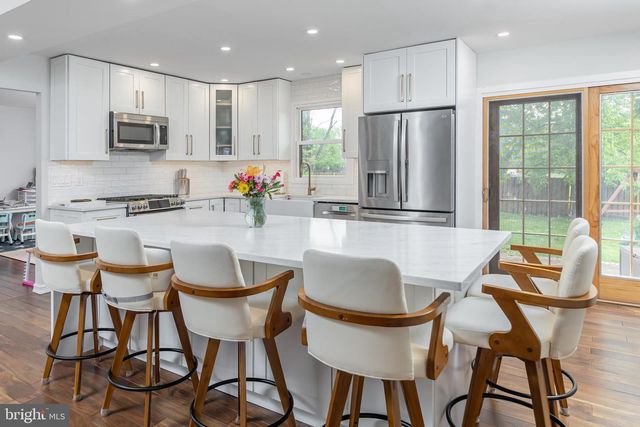 45 COUNTRY WALK, Cherry Hill, NJ 08003