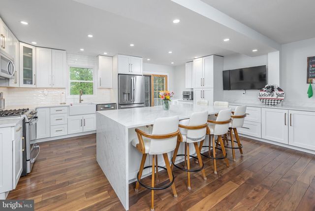 45 COUNTRY WALK, Cherry Hill, NJ 08003