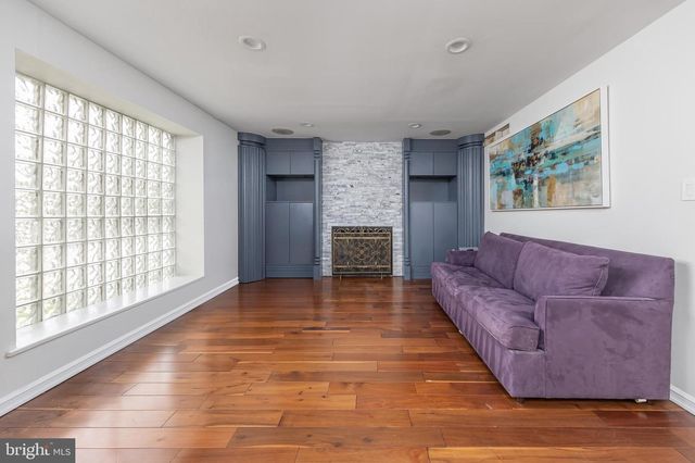 45 COUNTRY WALK, Cherry Hill, NJ 08003