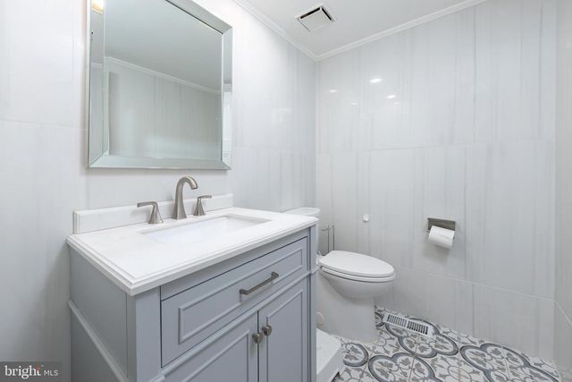 45 COUNTRY WALK, Cherry Hill, NJ 08003