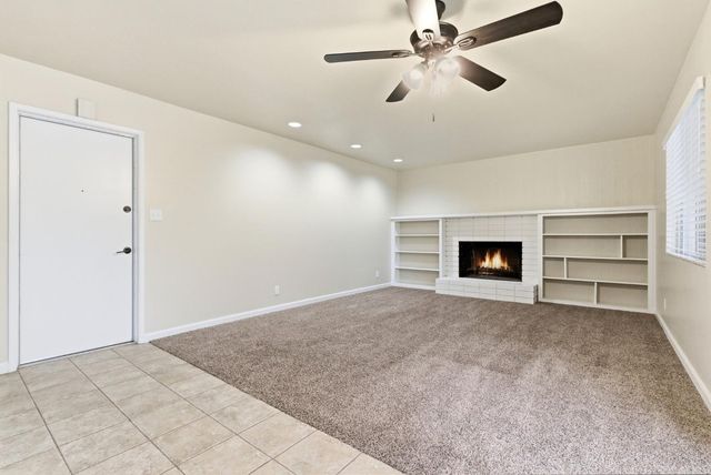 244 E Earl Way, Hanford, CA 93230