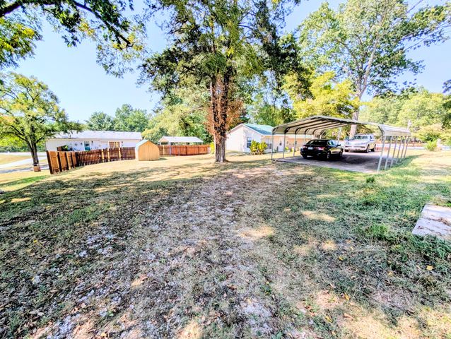 2131 State Highway Y, Forsyth, MO 65653