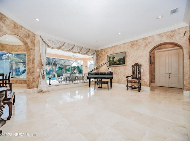 1326 CHARTER Court E, Jacksonville, FL 32225