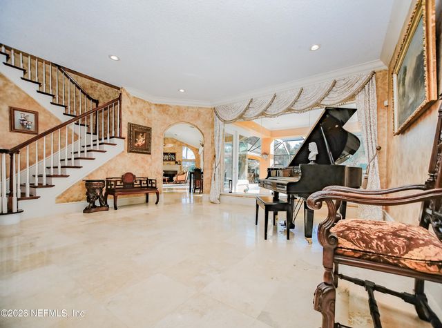 1326 CHARTER Court E, Jacksonville, FL 32225