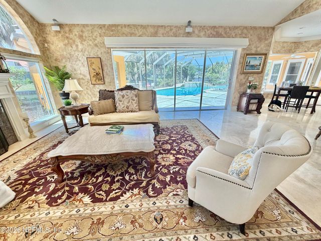 1326 CHARTER Court E, Jacksonville, FL 32225