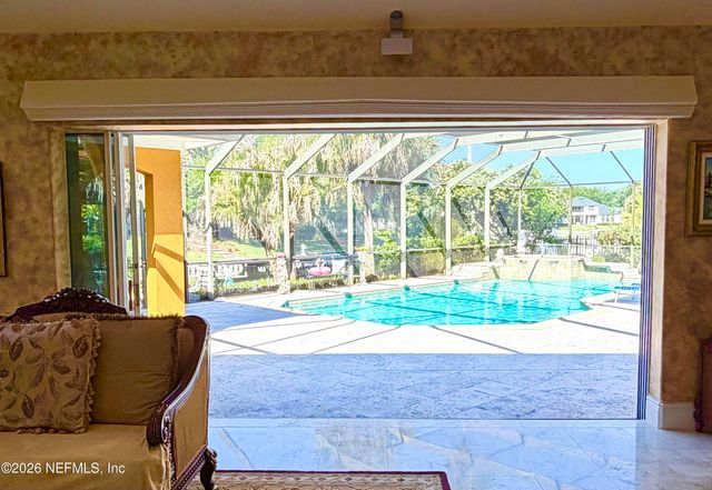 1326 CHARTER Court E, Jacksonville, FL 32225