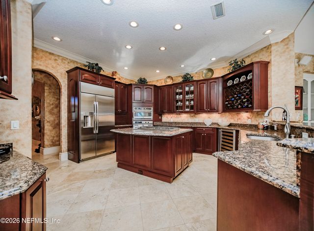 1326 CHARTER Court E, Jacksonville, FL 32225