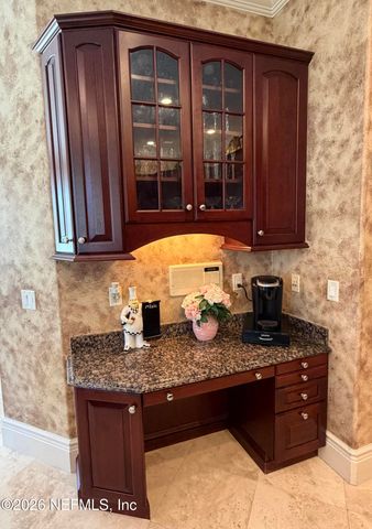 1326 CHARTER Court E, Jacksonville, FL 32225