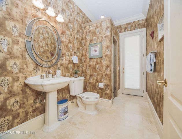 1326 CHARTER Court E, Jacksonville, FL 32225