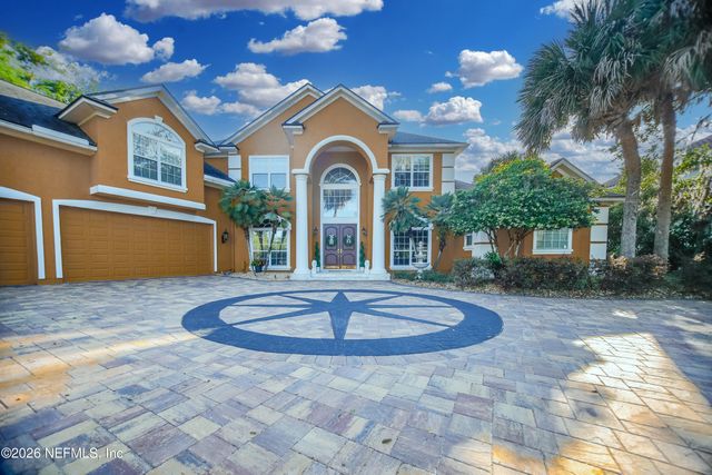 1326 CHARTER Court E, Jacksonville, FL 32225