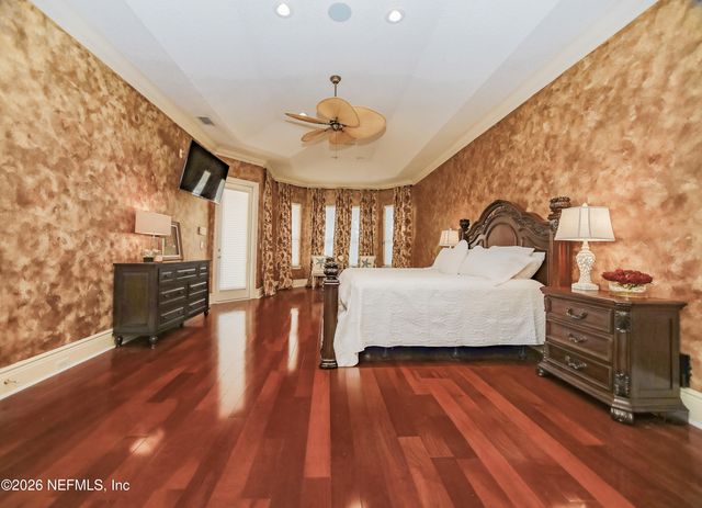 1326 CHARTER Court E, Jacksonville, FL 32225