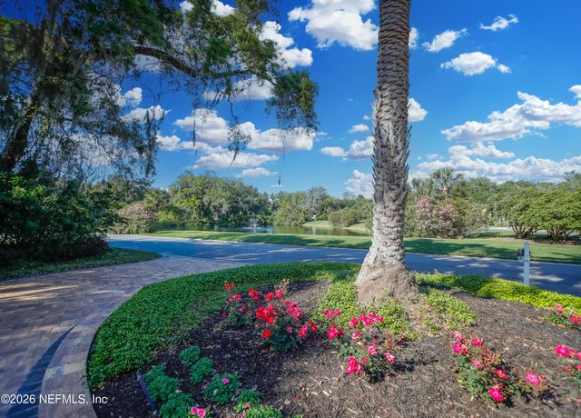1326 CHARTER Court E, Jacksonville, FL 32225