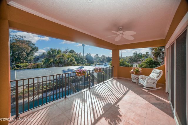 1326 CHARTER Court E, Jacksonville, FL 32225