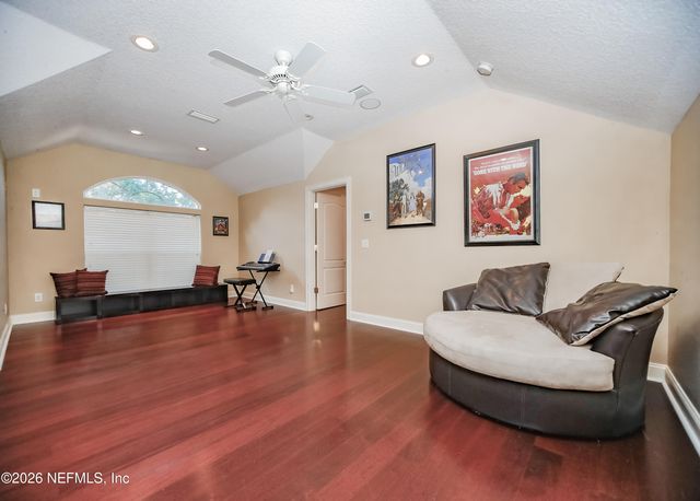 1326 CHARTER Court E, Jacksonville, FL 32225