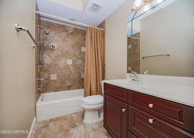 1326 CHARTER Court E, Jacksonville, FL 32225