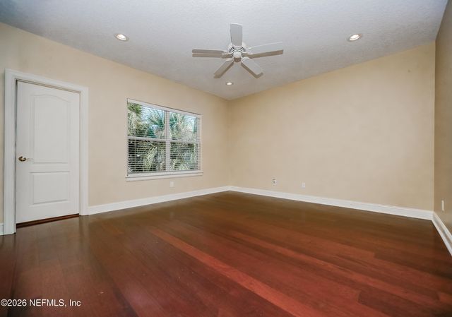 1326 CHARTER Court E, Jacksonville, FL 32225