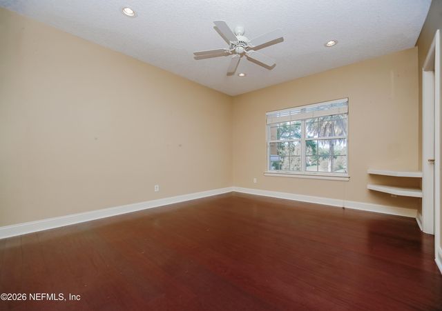 1326 CHARTER Court E, Jacksonville, FL 32225